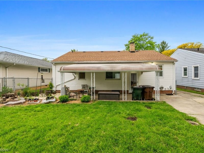 7249 Greenleaf Avenue, Parma, OH 44130 Photo 30