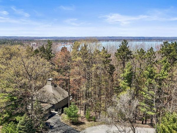 2837 Holiday Pines, Traverse City, MI 49686