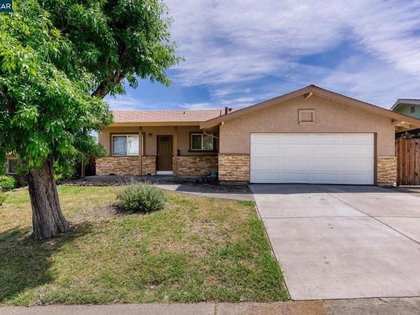 149 Lomita Ave, Vacaville, CA 95688