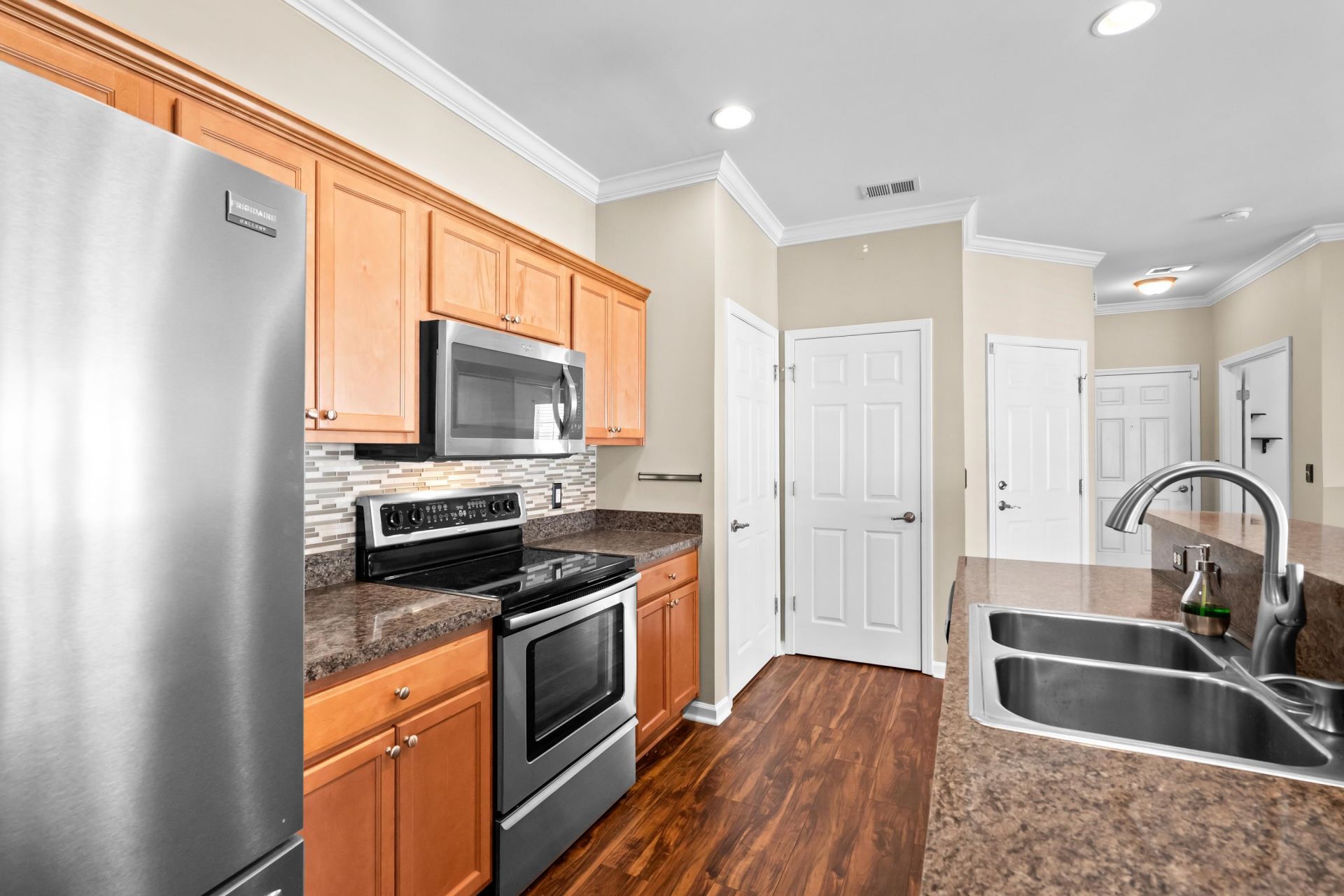 900 British Ln. Photo 15