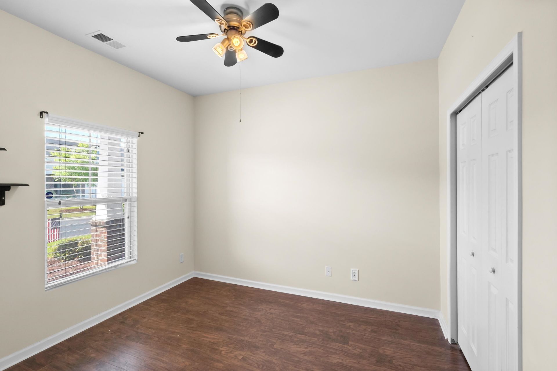 900 British Ln. Photo 37