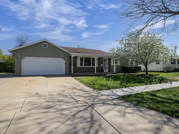 1625 SYLVAN AVENUE, Appleton, WI 54915