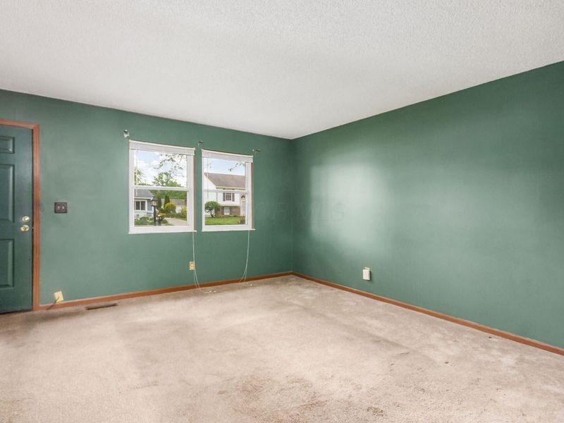 1708 Bucksglen Drive , Galloway, OH 43119 Photo 14