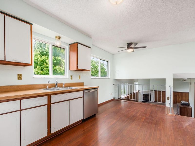 1708 Bucksglen Drive , Galloway, OH 43119 Photo 18