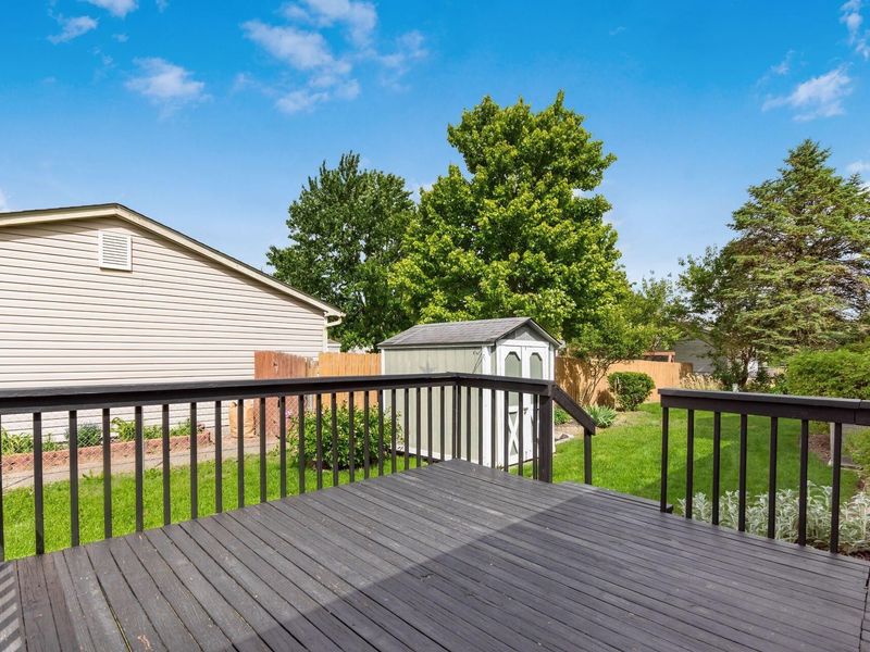 1708 Bucksglen Drive , Galloway, OH 43119 Photo 8