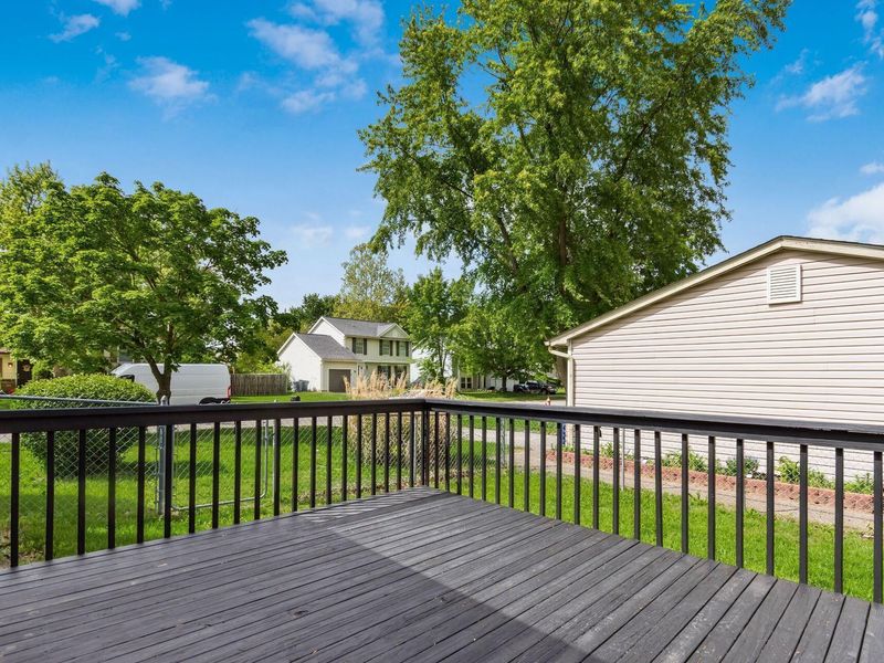 1708 Bucksglen Drive , Galloway, OH 43119 Photo 9