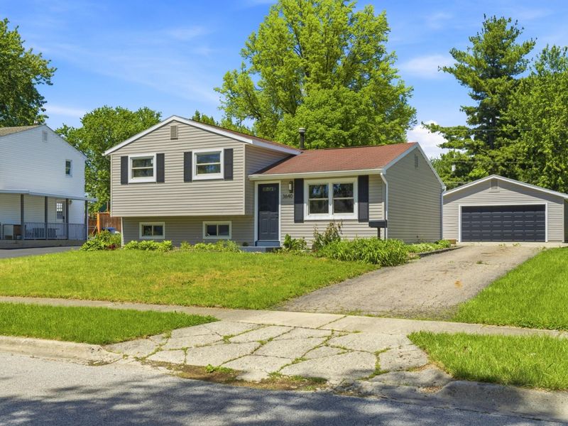 3640 Bolamo Drive, Westerville, OH 43081 Photo 2