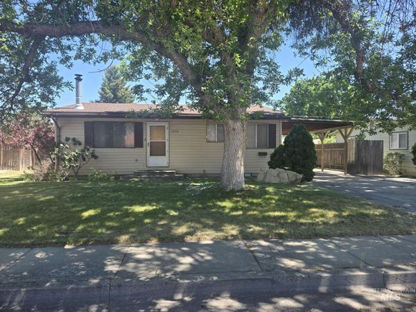 1280 Elm Street, Mountain Home, ID 83647
