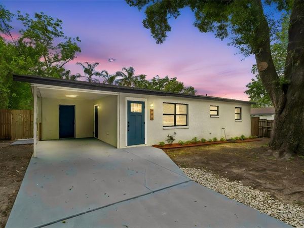 803 S CASTLE COURT, TAMPA, FL 33612