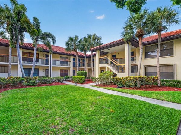1012 HAMMOCK PINE BOULEVARD , Unit 1012, CLEARWATER, FL 33761