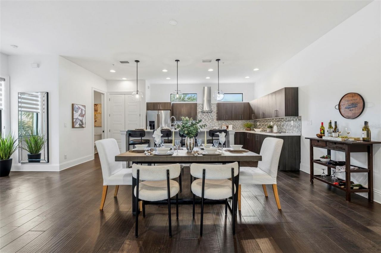 300 Delmar Terrace S, Saint Petersburg, FL 33701 Photo
