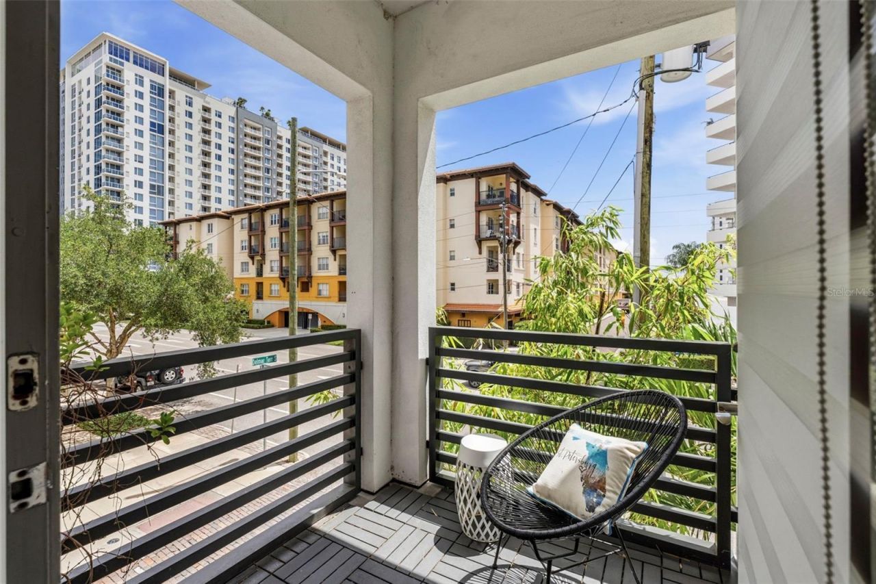 300 Delmar Terrace S, Saint Petersburg, FL 33701 Photo