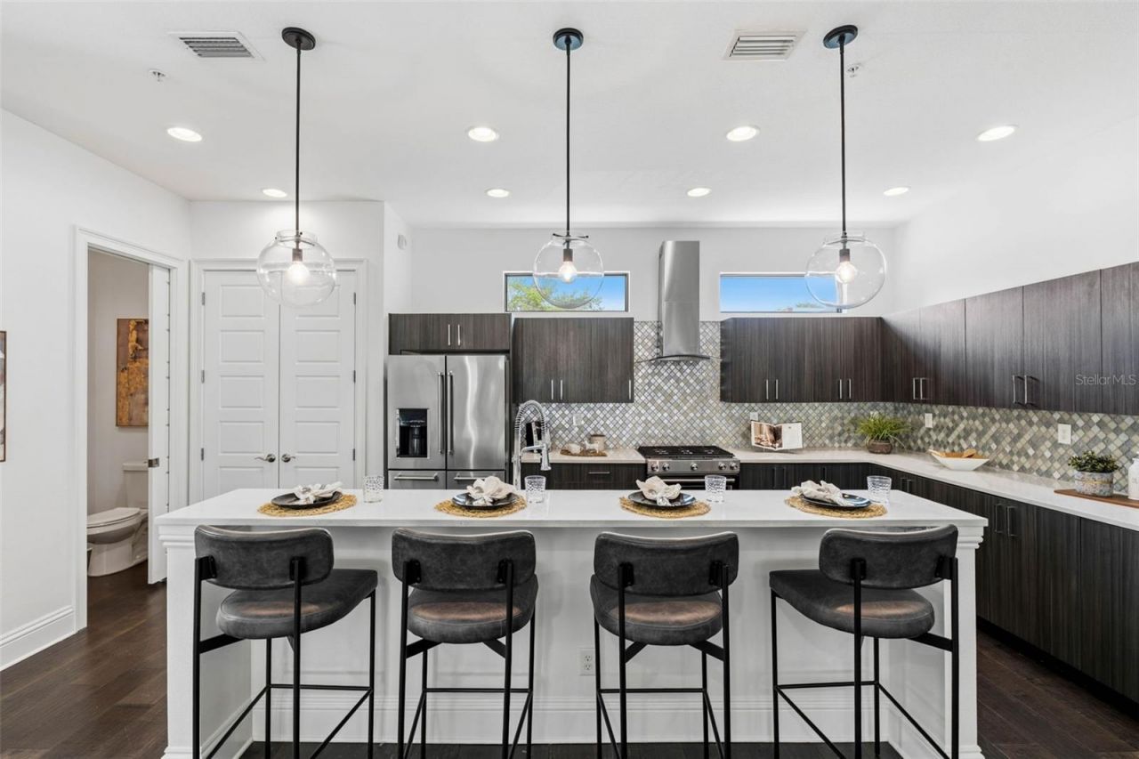 300 Delmar Terrace S, Saint Petersburg, FL 33701 Photo