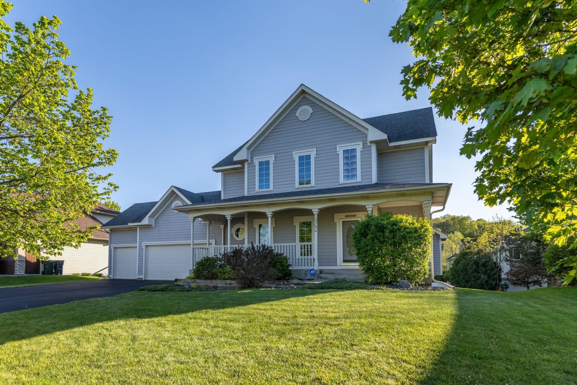 19305 Embers Avenue, Farmington, MN 55024