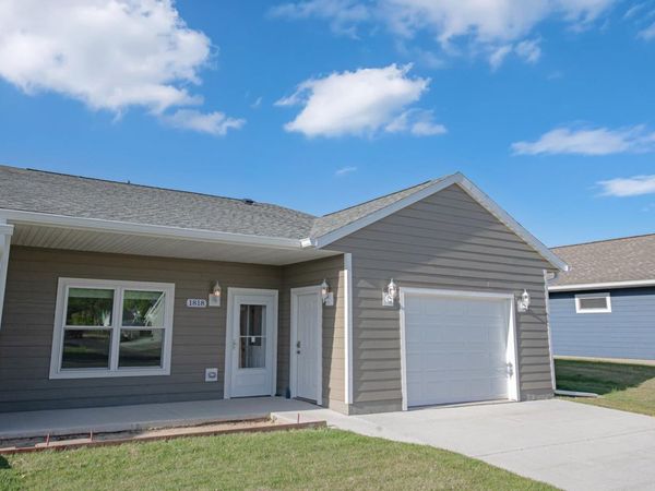 1818 Roberts Street, Saint Charles, MN 55972