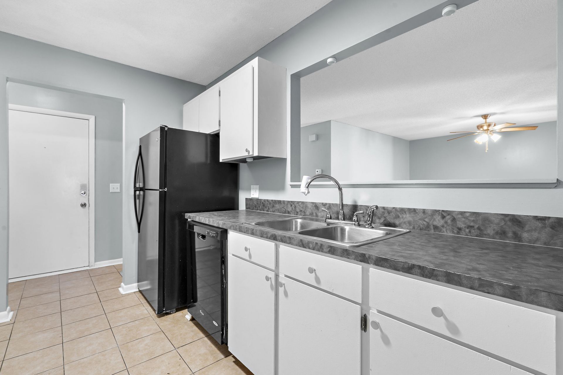 208 Greencastle Drive Photo 5