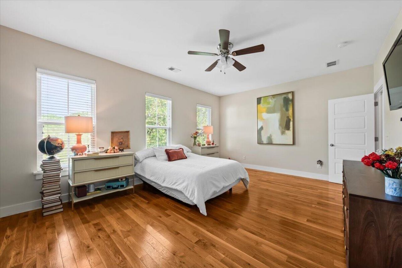 4144 Egrets Point Photo 26
