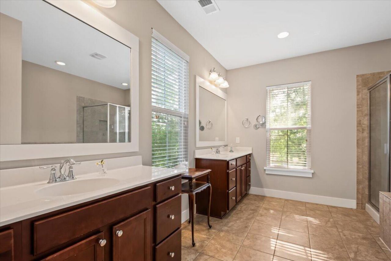 4144 Egrets Point Photo 36