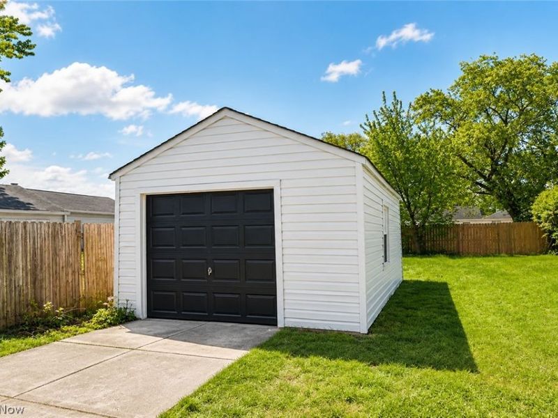 13711 Bennington Avenue, Cleveland, OH 44135 Photo 14