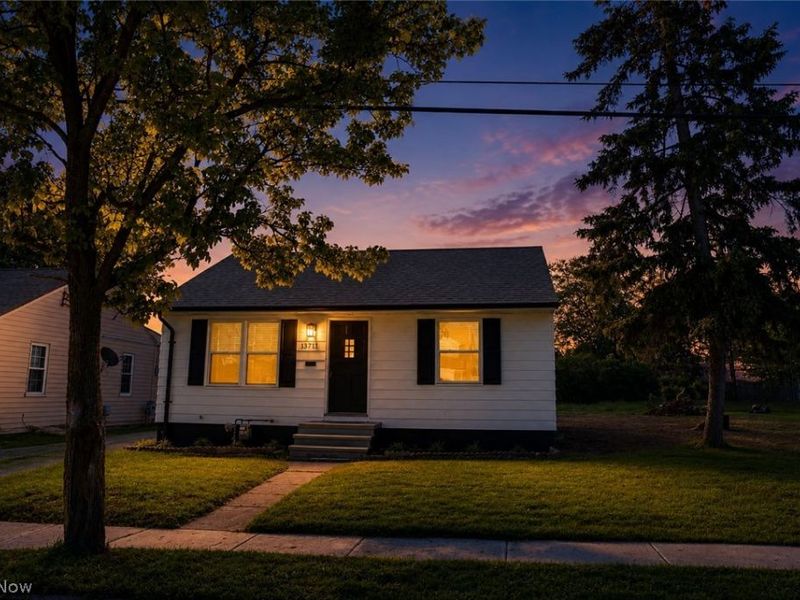 13711 Bennington Avenue, Cleveland, OH 44135 Photo 2