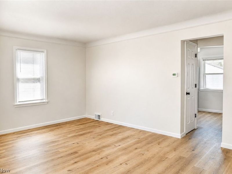13711 Bennington Avenue, Cleveland, OH 44135 Photo 4