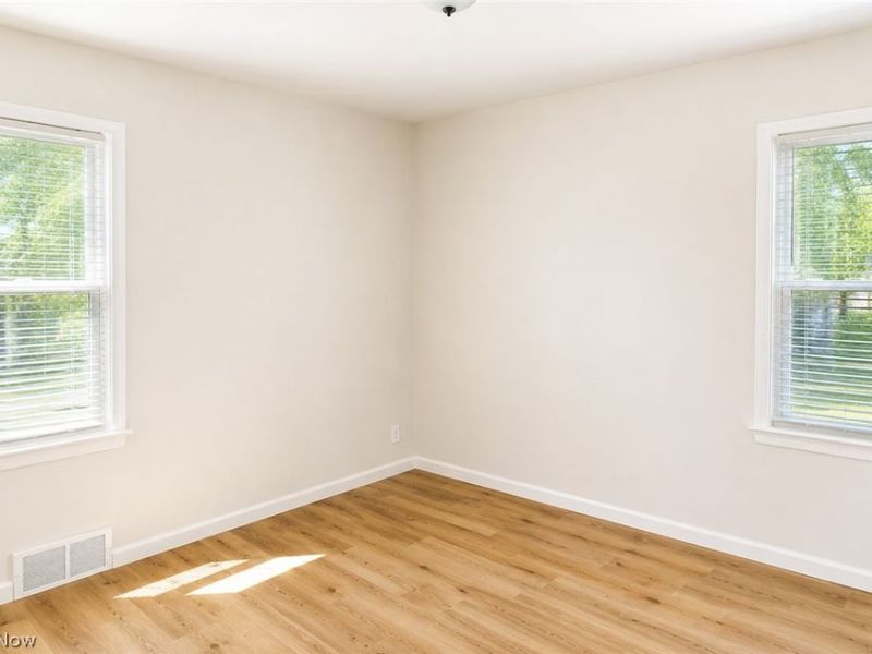 13711 Bennington Avenue, Cleveland, OH 44135 Photo 5