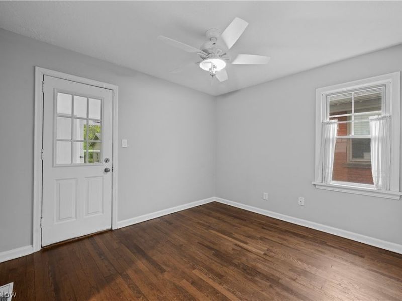 3504 E Scarborough Road, Cleveland Heights, OH 44118 Photo 12
