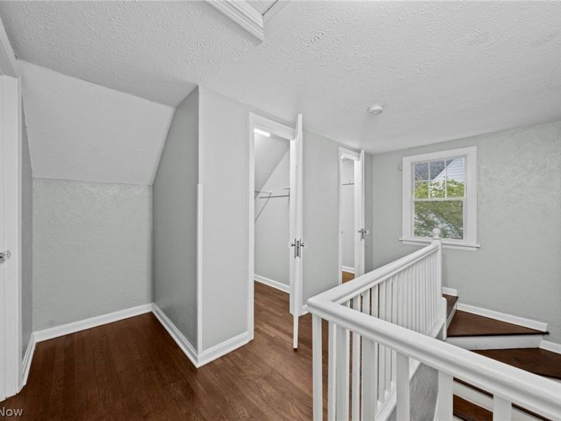 3504 E Scarborough Road, Cleveland Heights, OH 44118 Photo 19