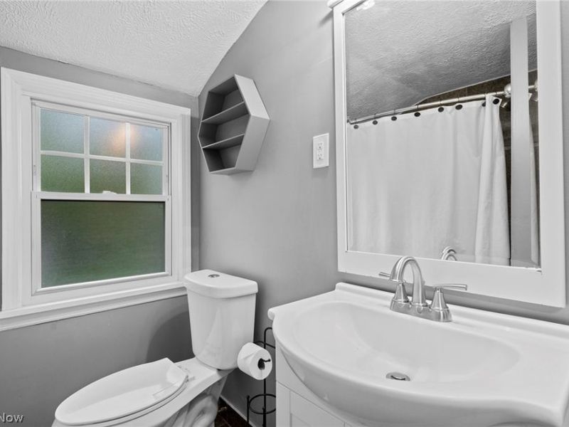 3504 E Scarborough Road, Cleveland Heights, OH 44118 Photo 23