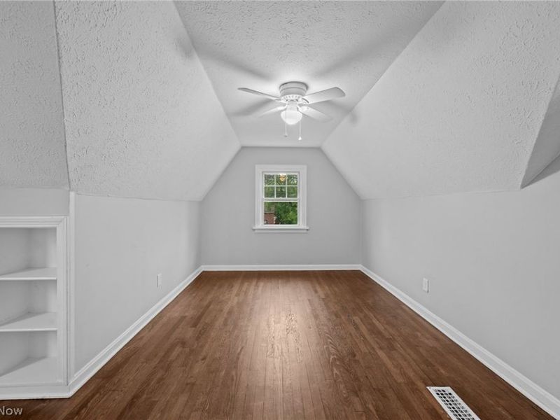 3504 E Scarborough Road, Cleveland Heights, OH 44118 Photo 26