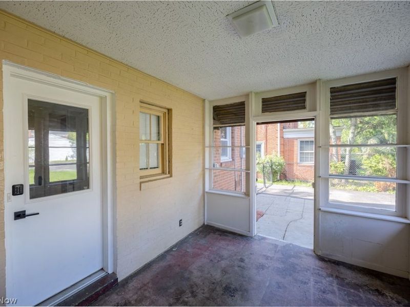 2561 Charney Road, University Heights, OH 44118 Photo 19