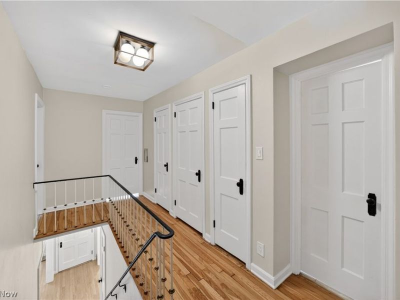 2561 Charney Road, University Heights, OH 44118 Photo 21