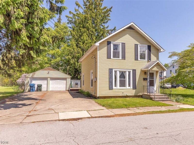 133 Crownhill Avenue, Amherst, OH 44001 Photo 2