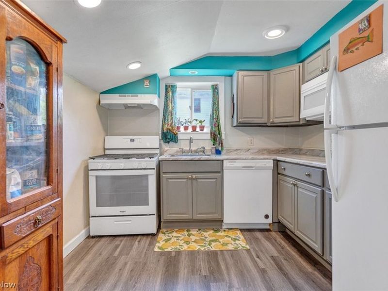 133 Crownhill Avenue, Amherst, OH 44001 Photo 9