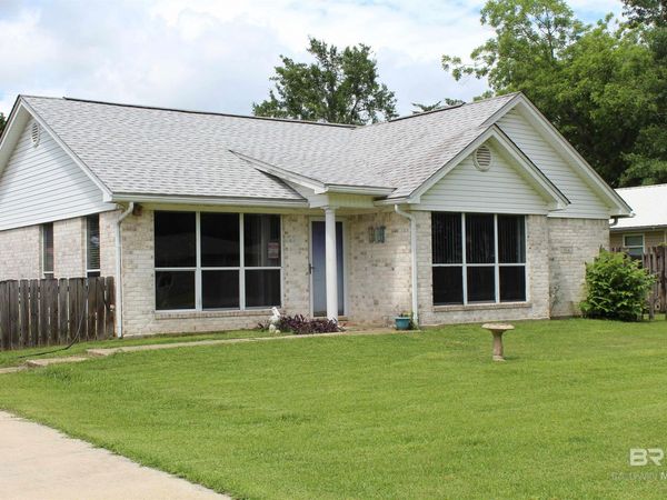 516 W Marigold Avenue, Foley, AL 36535