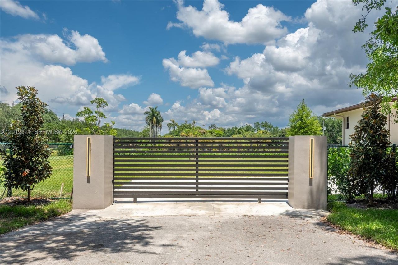 5500 SW 148th Ave , Southwest Ranches, FL 33330 Photo