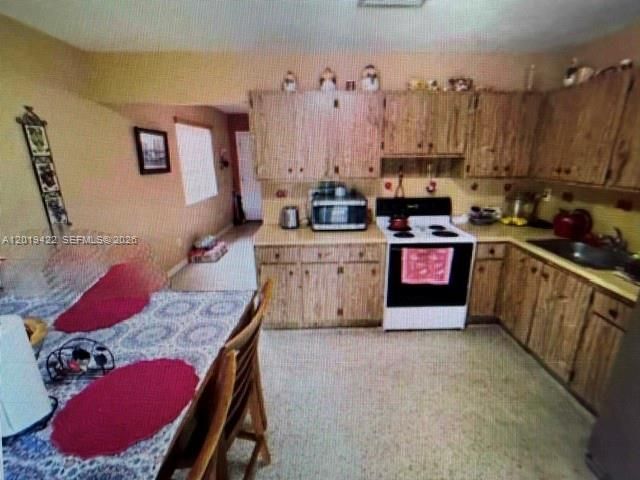 9385-9387 SW 37th St, Miami, FL 33165 Photo