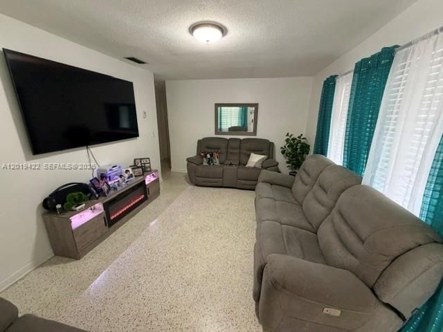 9385-9387 SW 37th St, Miami, FL 33165 Photo