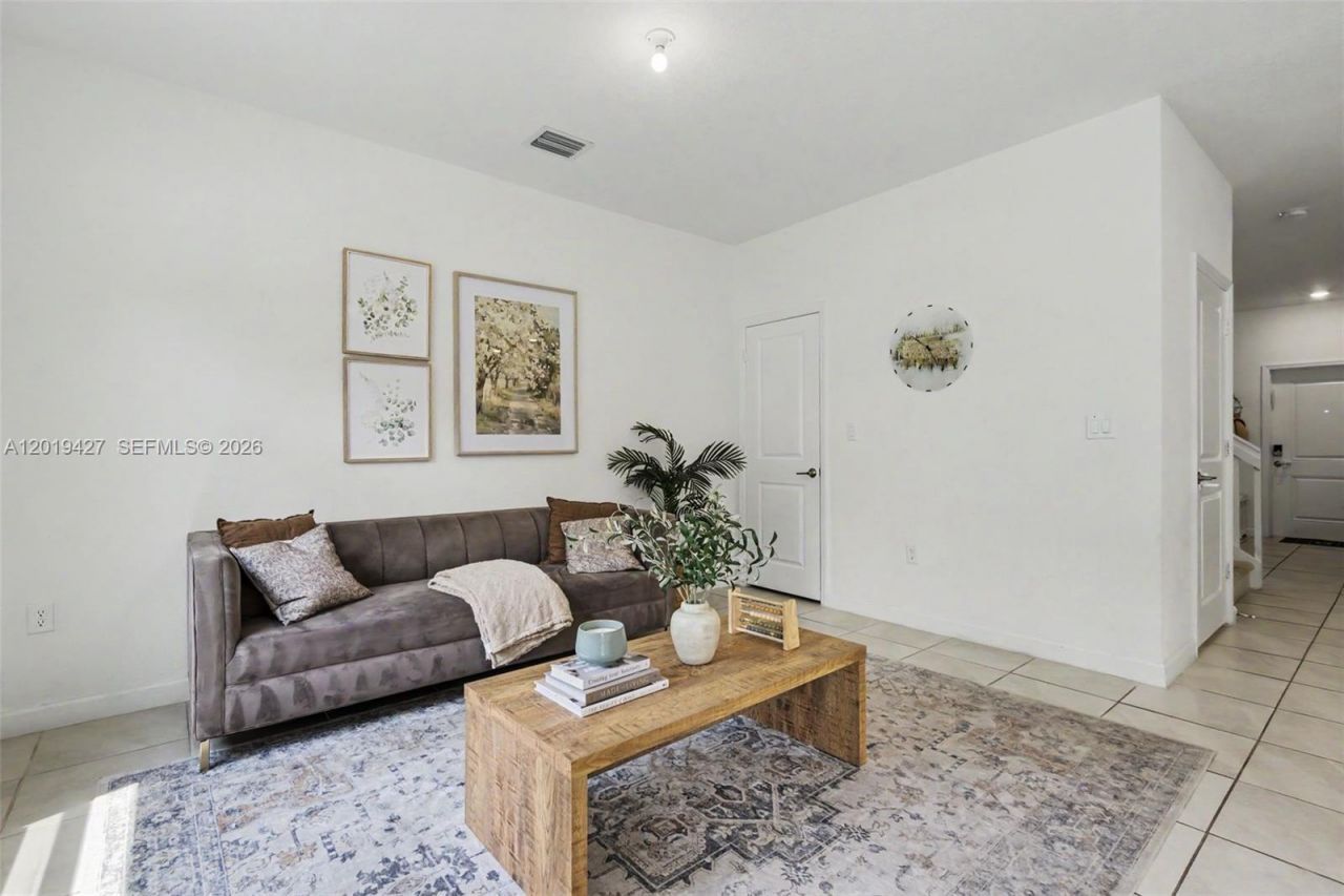 20308 NW 6th Pl , Miami Gardens, FL 33169 Photo