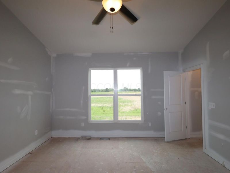 1031 Saddle Tank Drive, Plain City, OH 43064 Photo 9