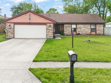 7065 Woodcroft Drive, Englewood, OH 45322