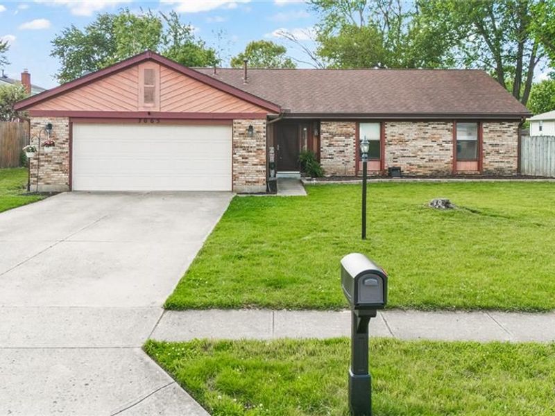 7065 Woodcroft Drive, Englewood, OH 45322 Photo 1