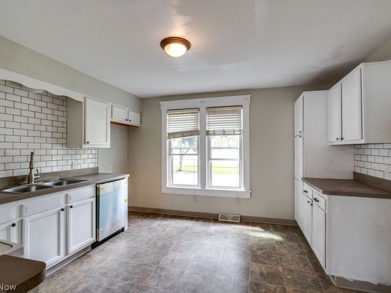 123 7th Street NW, Barberton, OH 44203 Photo 18