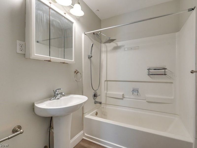 123 7th Street NW, Barberton, OH 44203 Photo 36