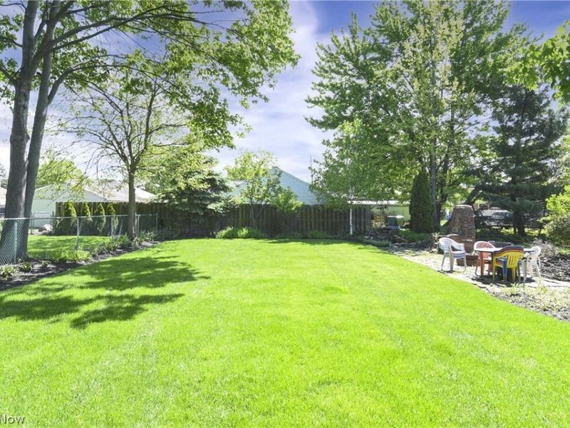6483 Fernhurst Avenue, Parma Heights, OH 44130 Photo 11