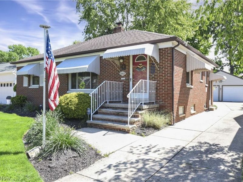6483 Fernhurst Avenue, Parma Heights, OH 44130 Photo 2