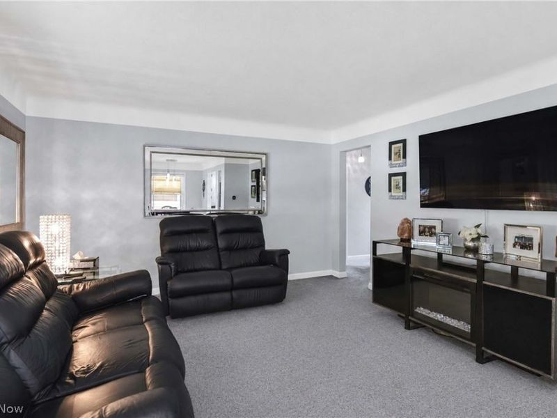 6483 Fernhurst Avenue, Parma Heights, OH 44130 Photo 34