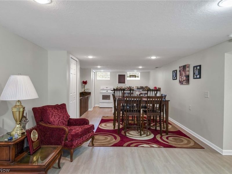 6483 Fernhurst Avenue, Parma Heights, OH 44130 Photo 41