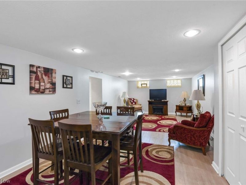 6483 Fernhurst Avenue, Parma Heights, OH 44130 Photo 45