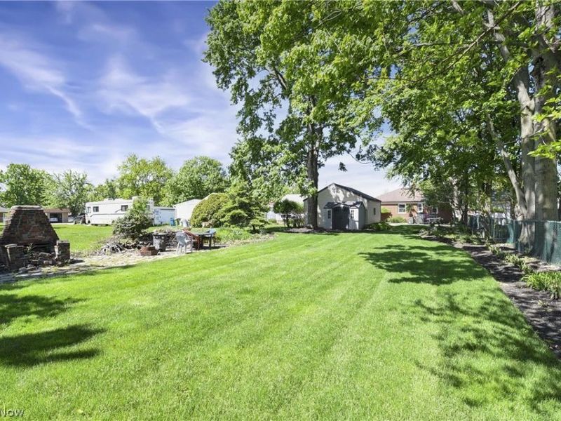 6483 Fernhurst Avenue, Parma Heights, OH 44130 Photo 9